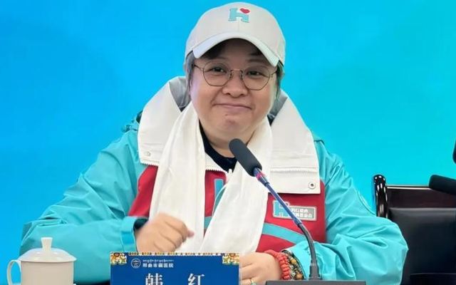 诚超其他三大家族谢霆锋何超琼500万开元ky棋牌四大家族为火灾捐款李嘉(图3)