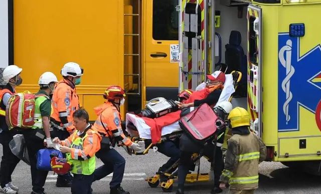 诚超其他三大家族谢霆锋何超琼500万开元ky棋牌四大家族为火灾捐款李嘉(图10)